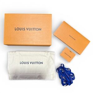Authentic Louis Vuitton Gift Set